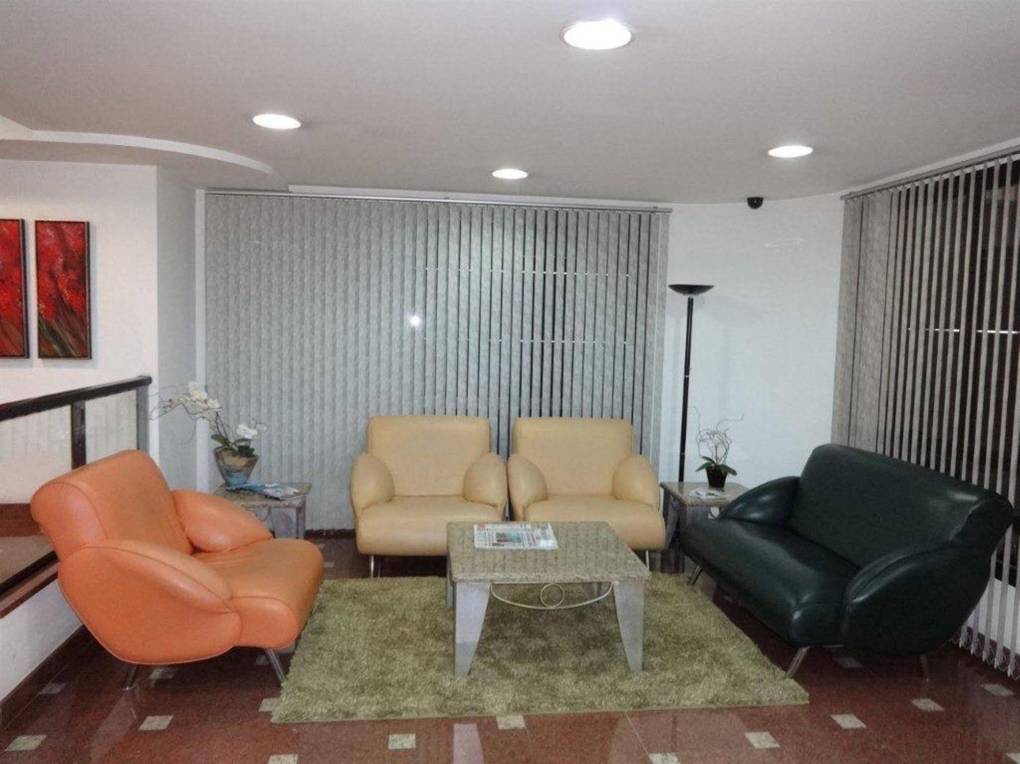 Collins Trade Hotel Порту Алегри Екстериор снимка