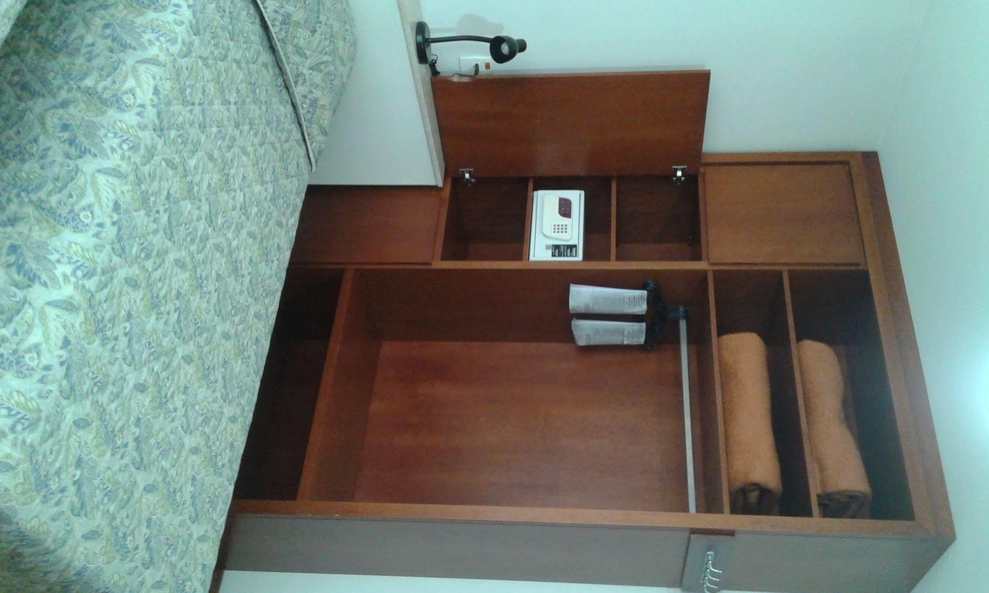 Collins Trade Hotel Порту Алегри Екстериор снимка