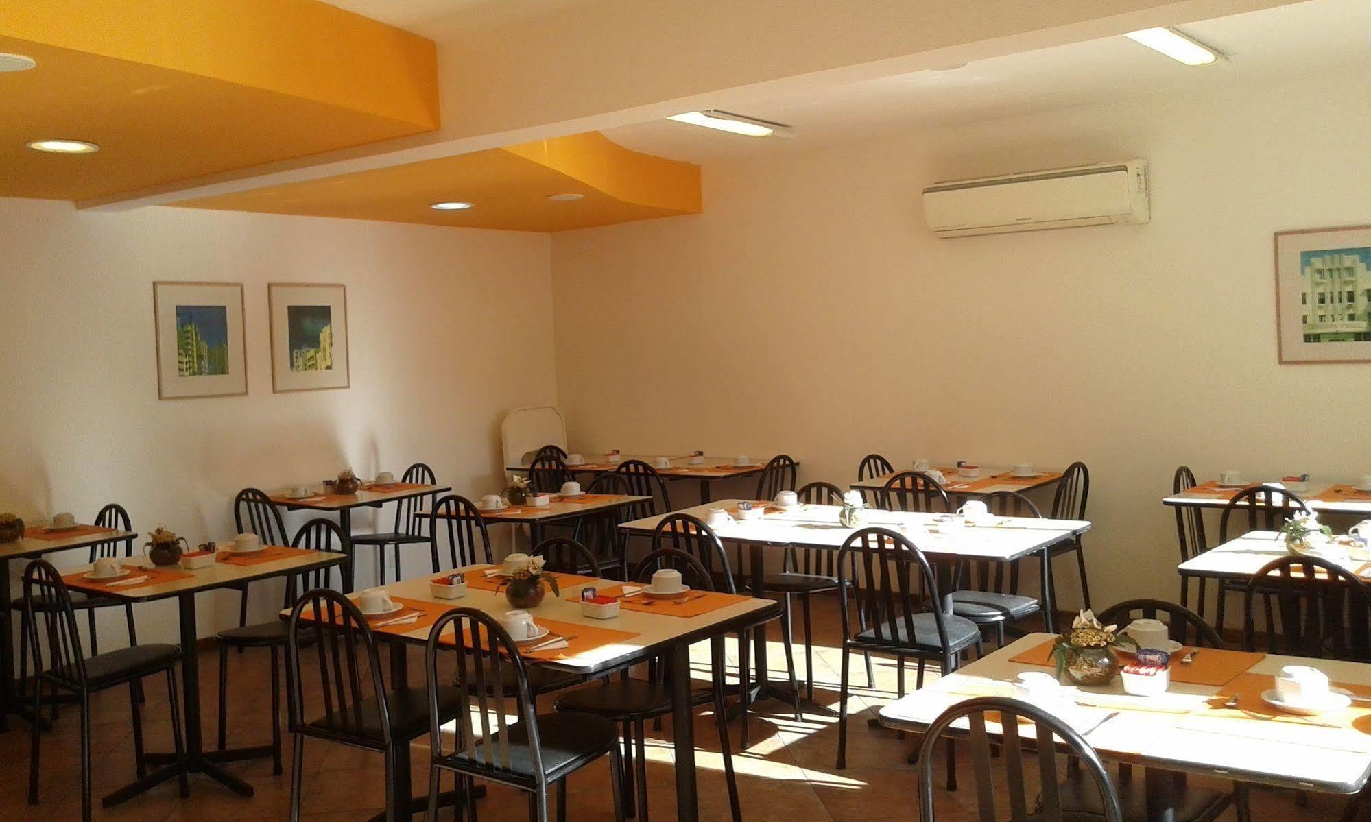Collins Trade Hotel Порту Алегри Екстериор снимка
