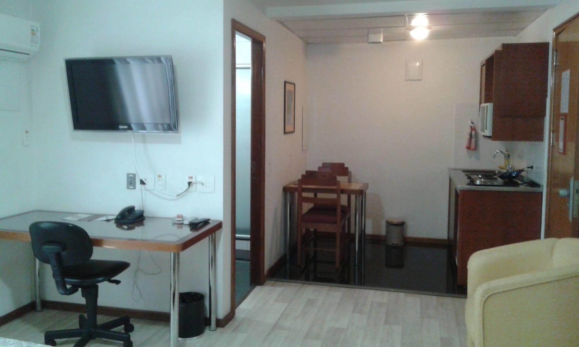Collins Trade Hotel Порту Алегри Екстериор снимка