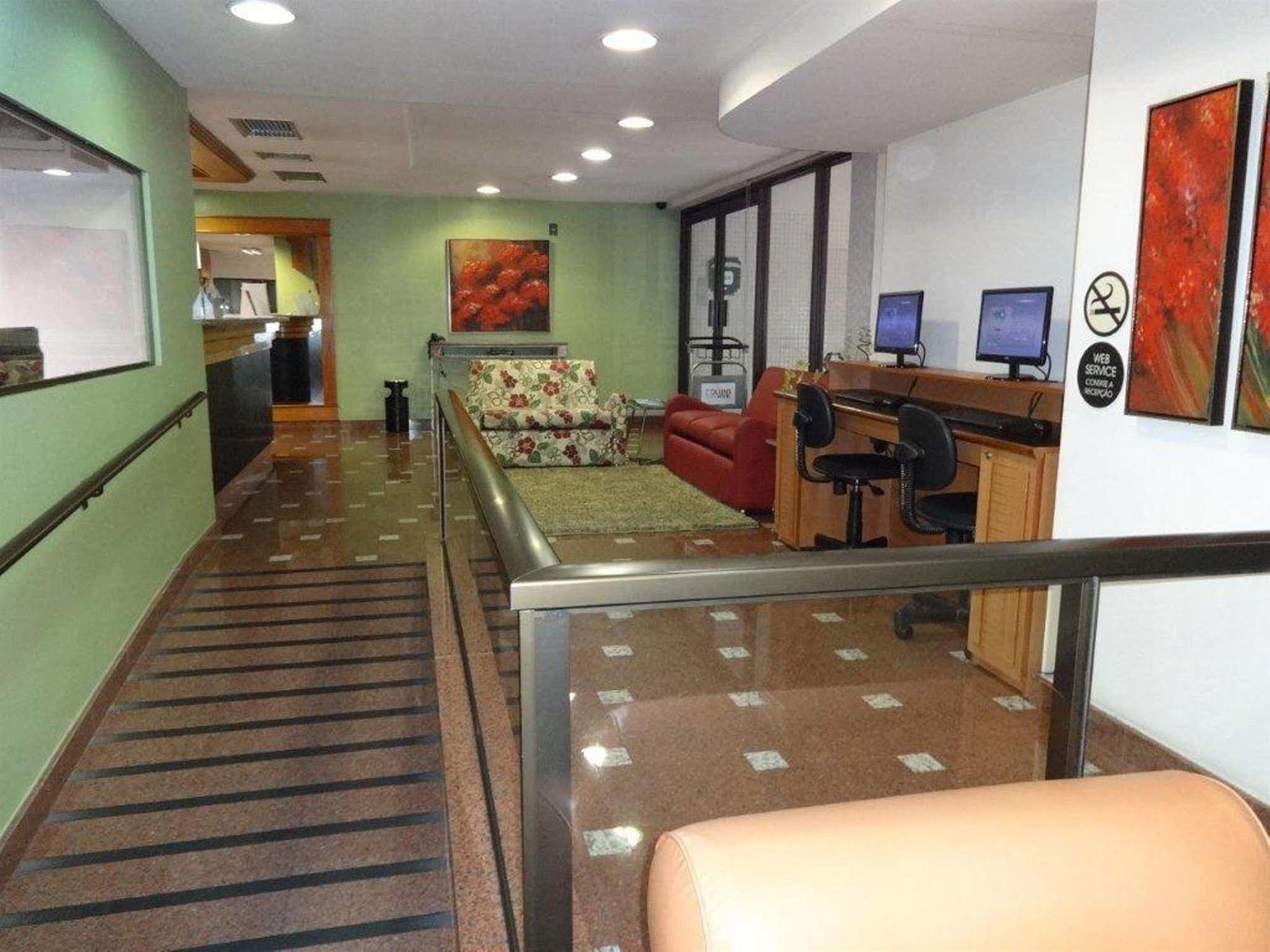 Collins Trade Hotel Порту Алегри Екстериор снимка